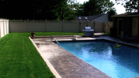 Vinyl fencing, vinyl privacy fences, MA, RI, affordable vinyl fencing, PVC fences, residential fencing